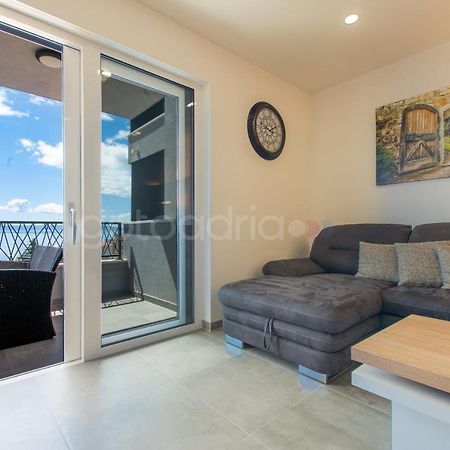 Sea View Apartment Leana Макарска Экстерьер фото