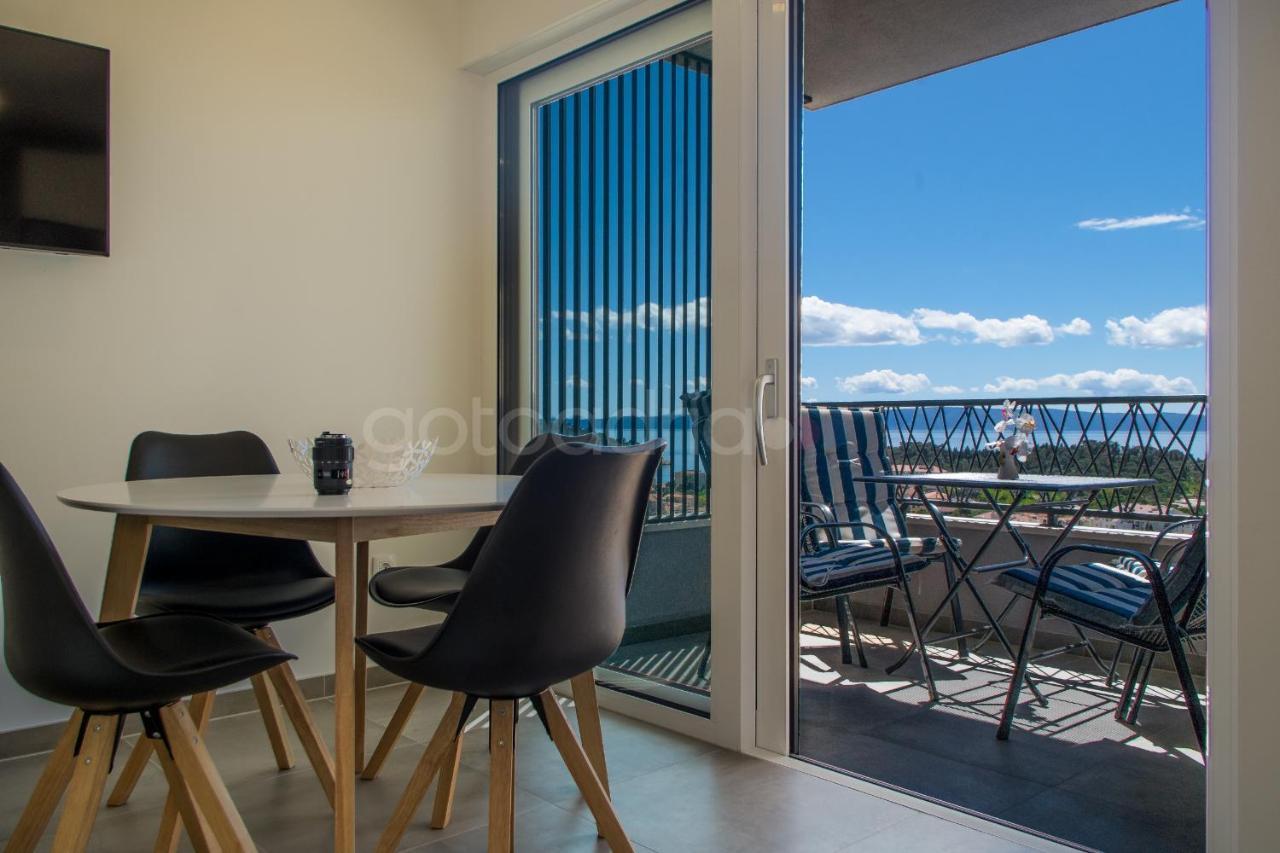Sea View Apartment Leana Макарска Экстерьер фото
